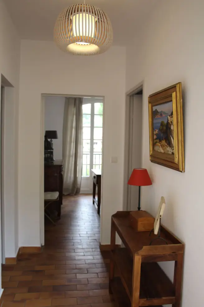 Couloir d'entrée de l'appartement
